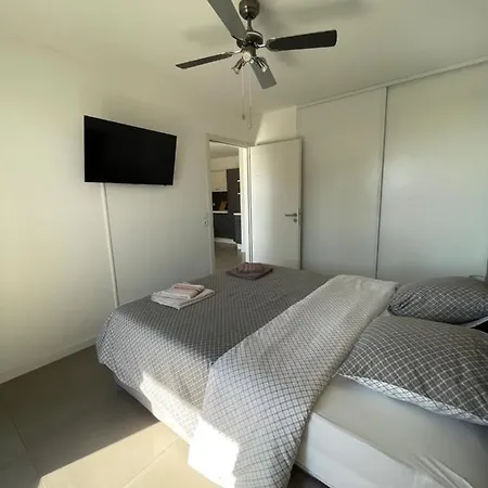 Lovely 1 Bedroom In * 昂蒂布